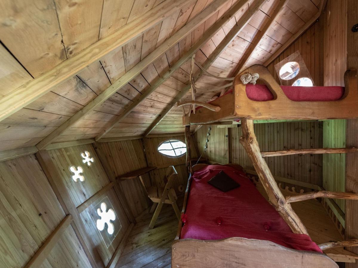 Les Cabanes De Labrousse Saint-Julien-Labrousse Luaran gambar