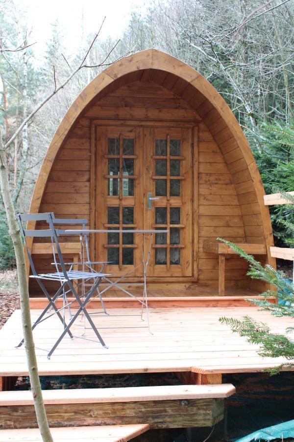 Les Cabanes De Labrousse Saint-Julien-Labrousse Bilik gambar